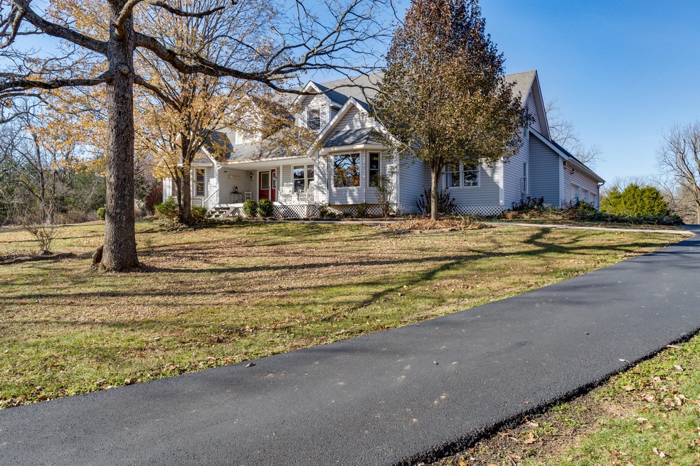 475 E River Bluff Dr-42