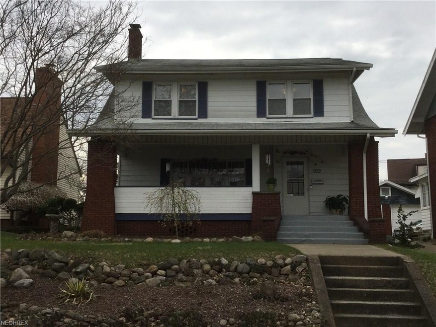 WELCOME HOME! 922 Ridge Rd. NW. Canton, Oh 44703