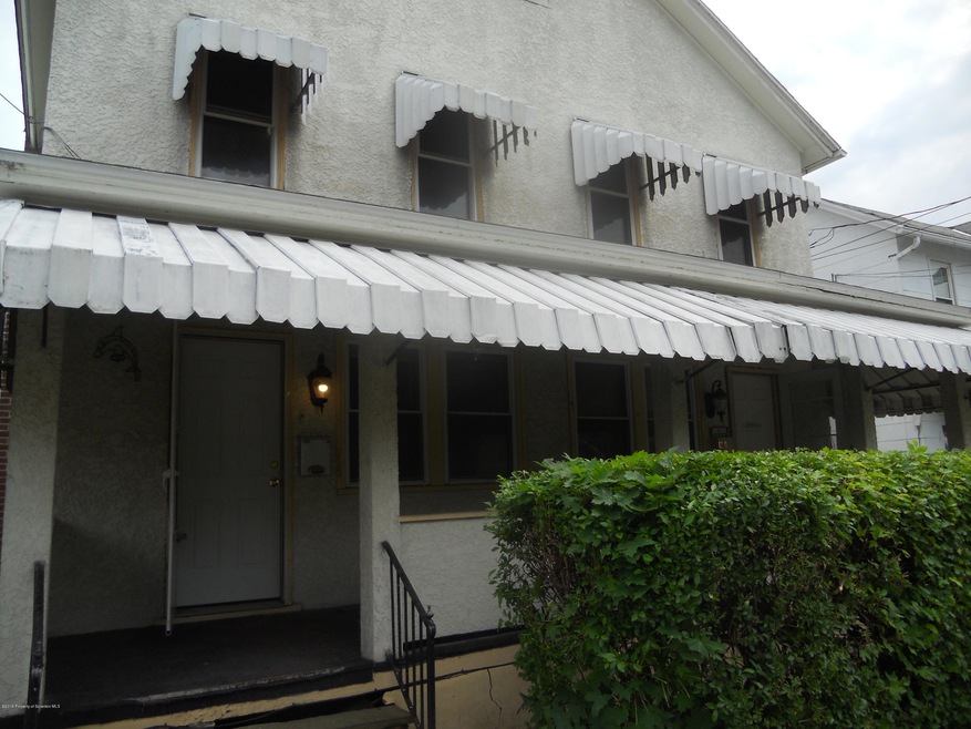 1212 Hampton St, Scranton, PA 18504 - photo 1