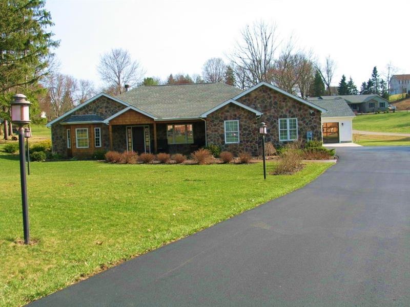 315 Blackhawk Rd