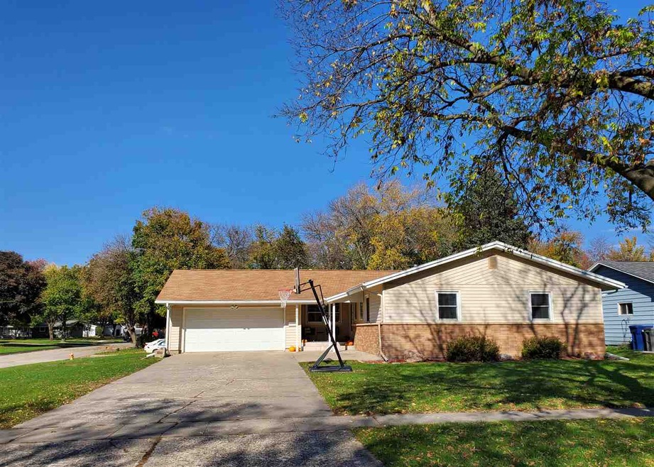 Wonderful ranch home in a sought after neighorhood