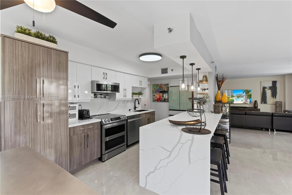 Towers 100 - 600 unit 306, Aventura, FL 33180 - photo 1