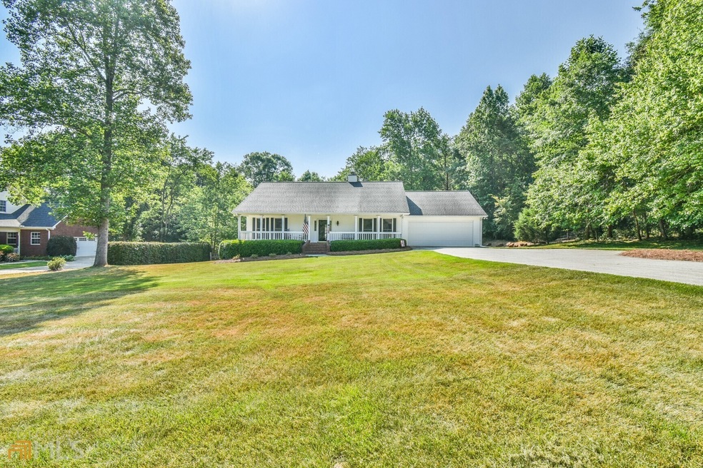 4828 Thunder River Dr, Gainesville, GA 30506 - photo 1