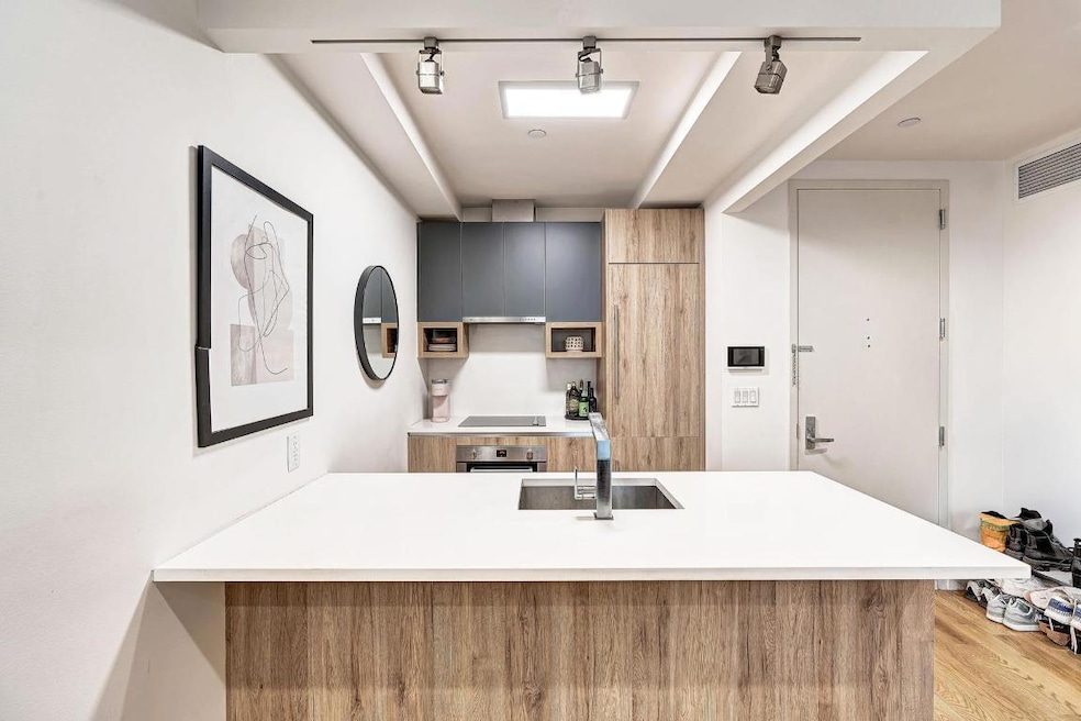 Sold $935,000 • Co-Listing Agent