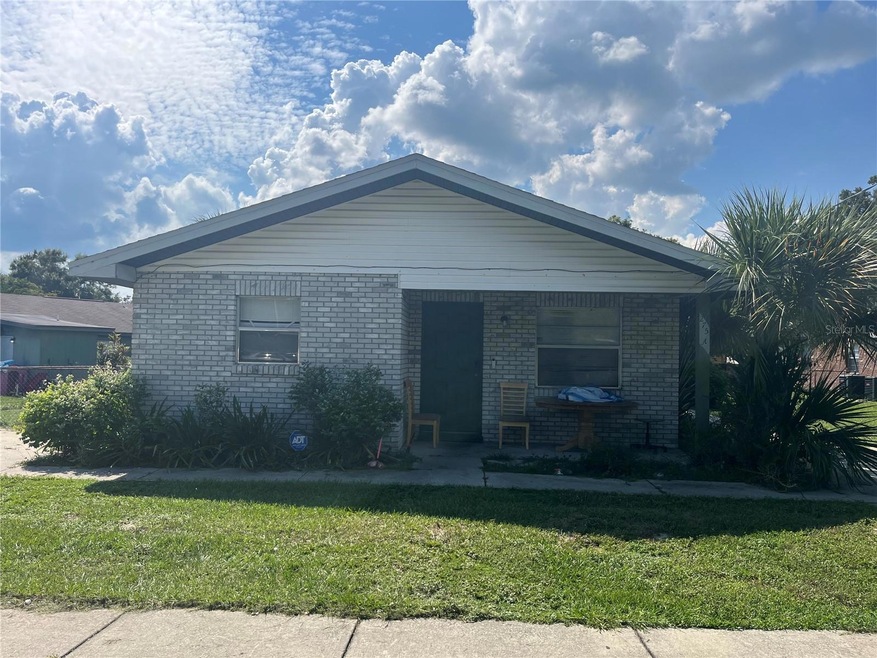 275 25th St SW unit A/B, Winter Haven, FL 33880 - photo 1