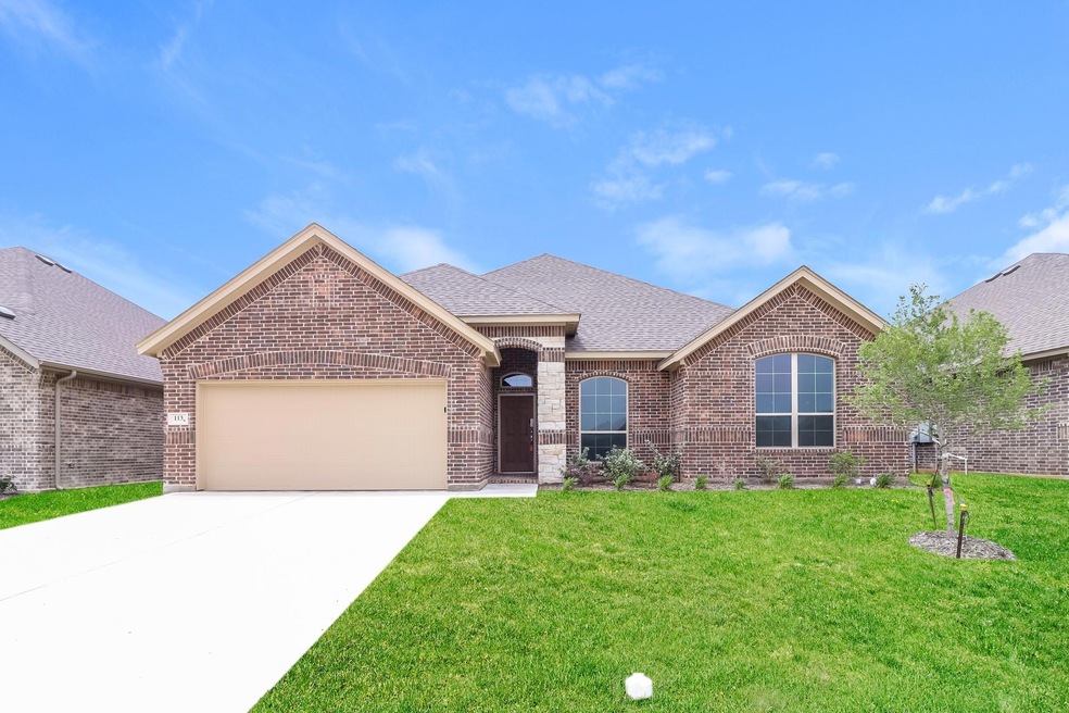 113 Constitution Dr, Joshua, TX 76058 - photo 1