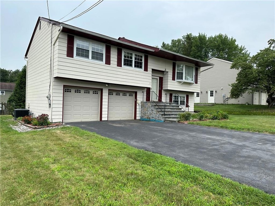 5 Sutton Park Rd, Poughkeepsie, NY 12603 - photo 1