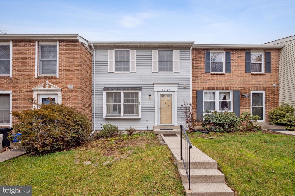 19105 Willow Spring Dr, Germantown, MD 20874 - photo 1