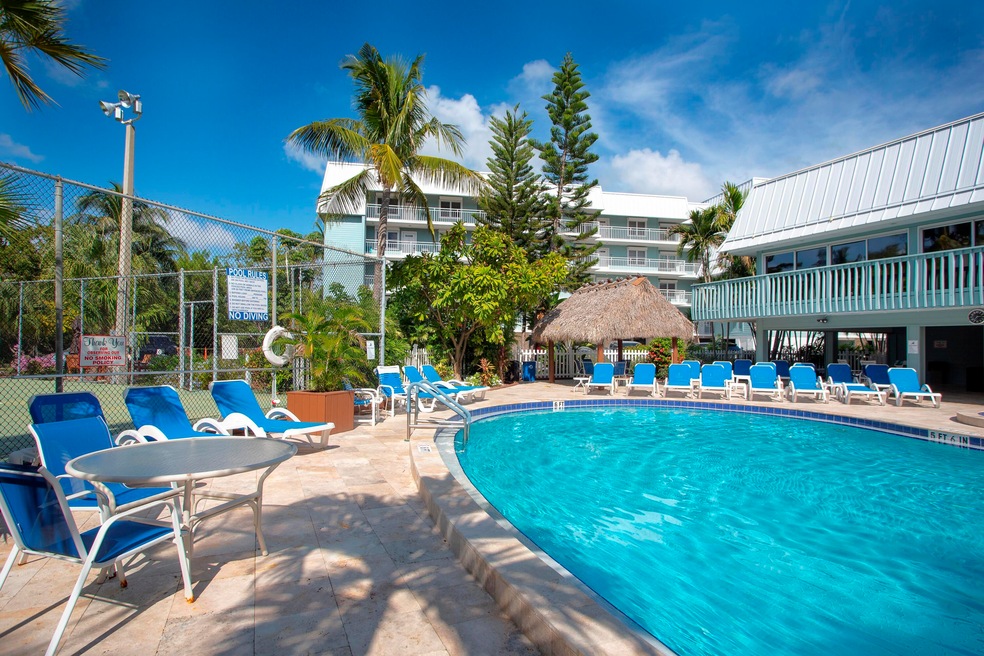 La Brisa Condominiums