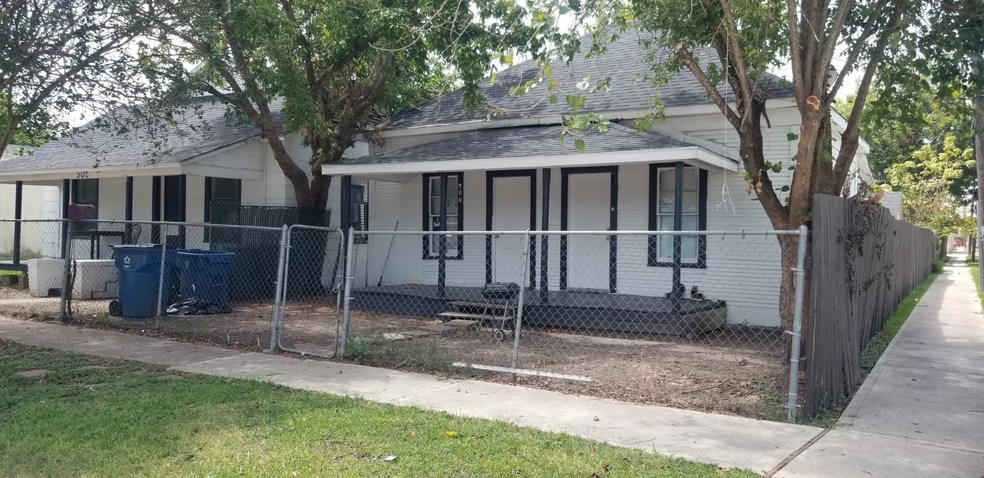 500 3rd St, Rosenberg, TX 77471 - photo 1