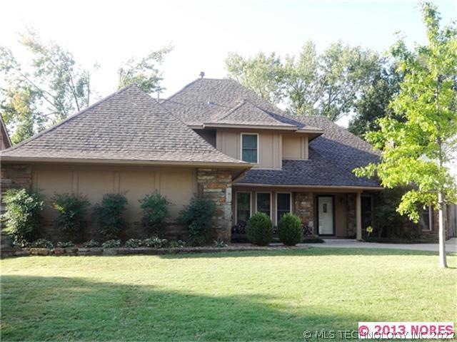 BRAND NEW ROOF 10/2013!