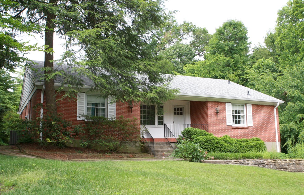 88 Valley Rd, Louisville, KY 40204 - photo 1