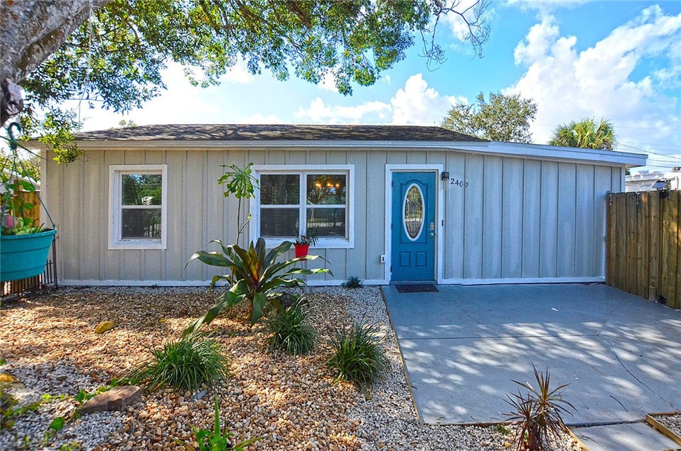 Entry Walkway to house through Courtyard and Patio
