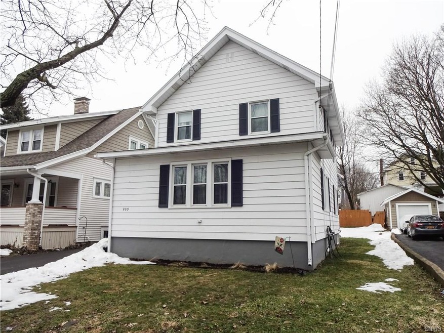 Welcome to 209 Mosley Drive! This wonderful 3 bedr