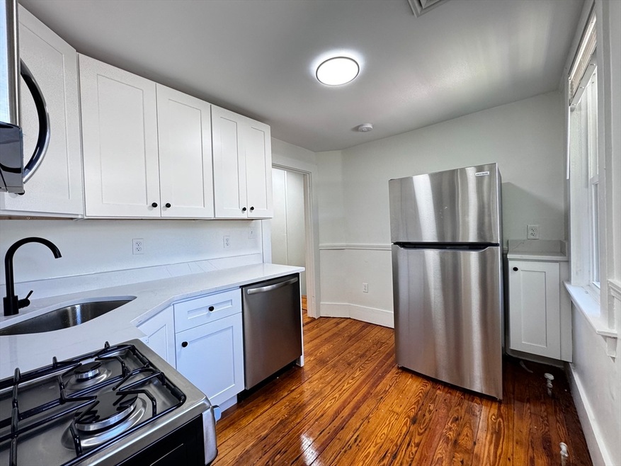 21 Main St unit B, Foxborough, MA 02035 - photo 1