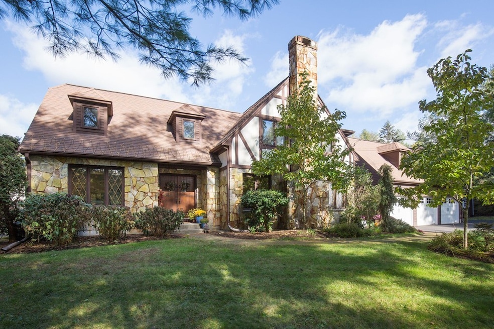 740 Central St, Holliston, MA 01746 - photo 1