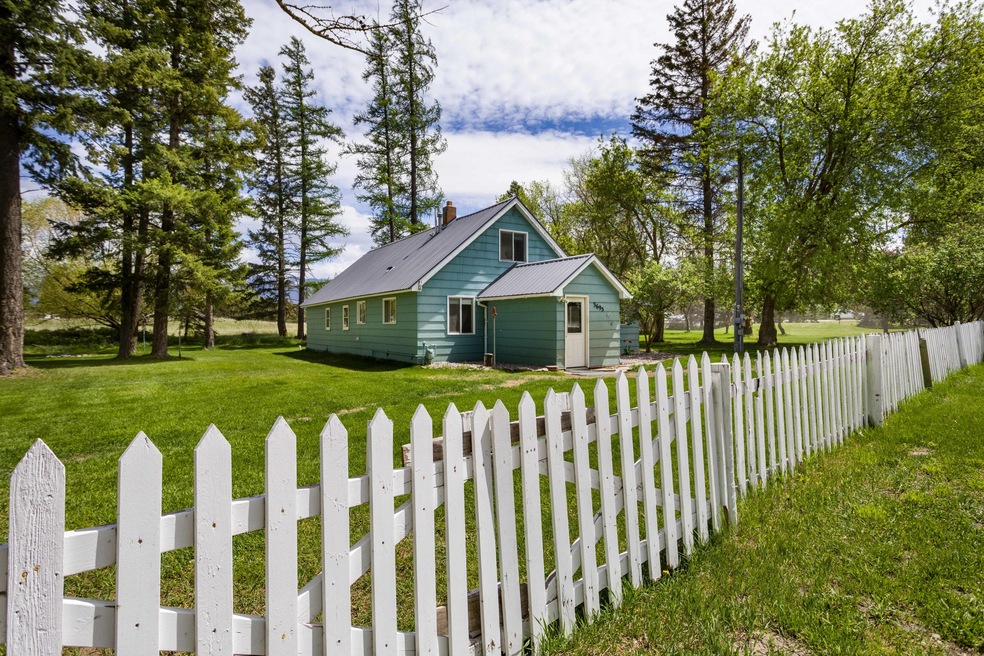3695 MT-40 Columbia Falls, MT 59912