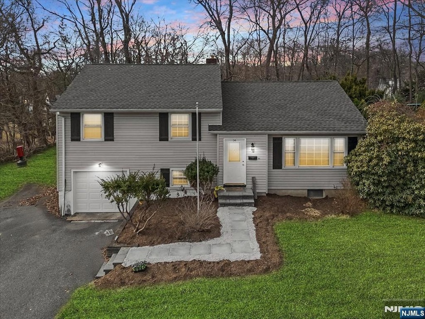 54 Crestview Dr, Parsippany, NJ 07054 - photo 1