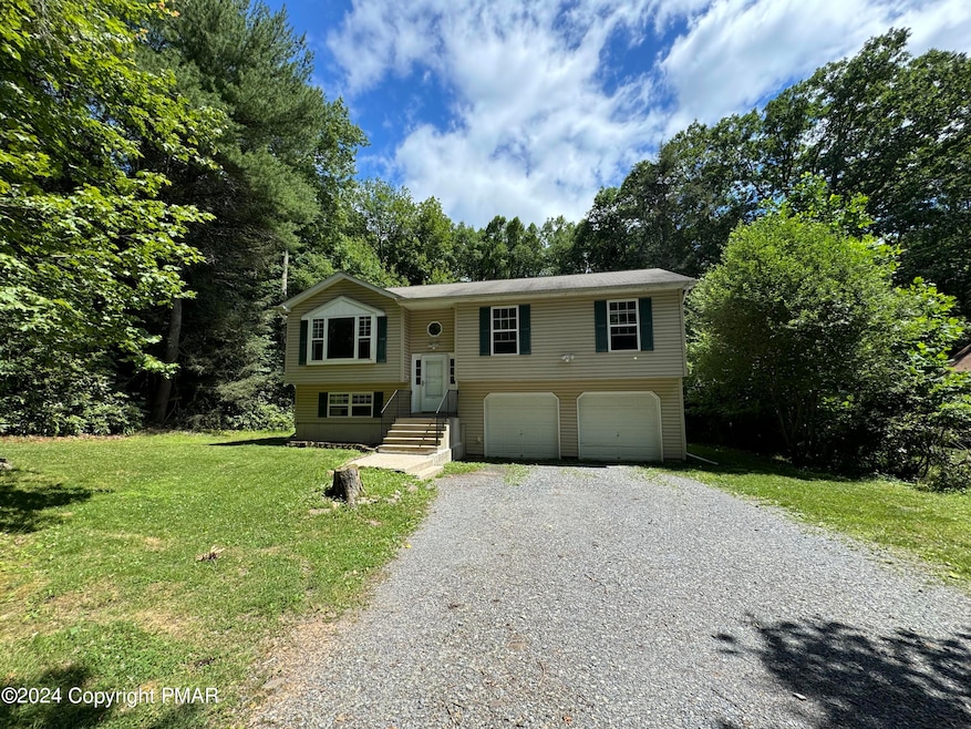 1130 Willow Creek Dr, Kunkletown, PA 18058 - photo 1