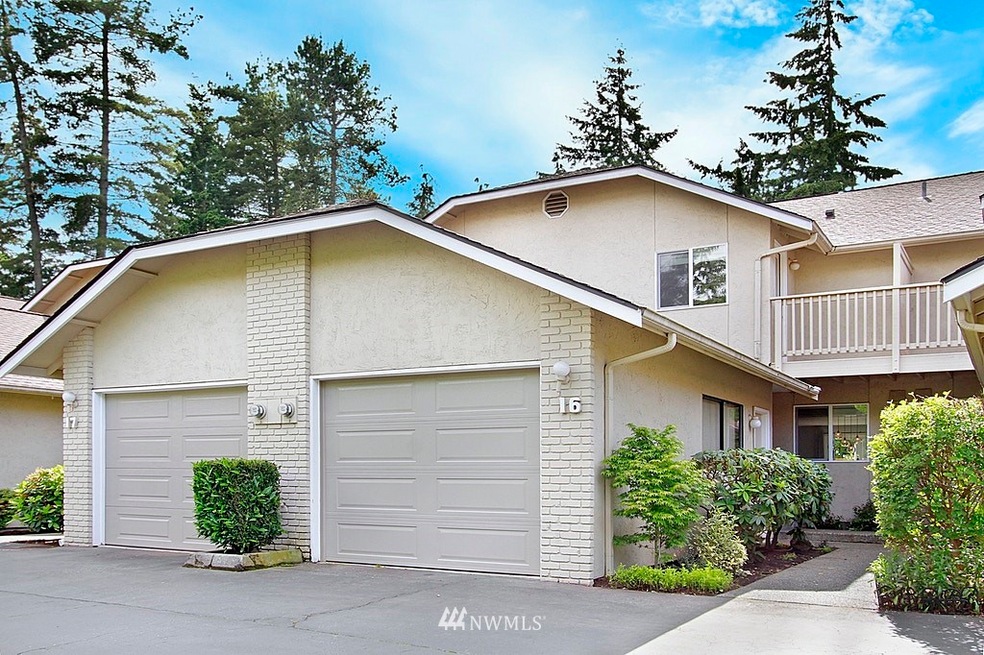 7740 196th St SW unit 16, Edmonds, WA 98026 - photo 1