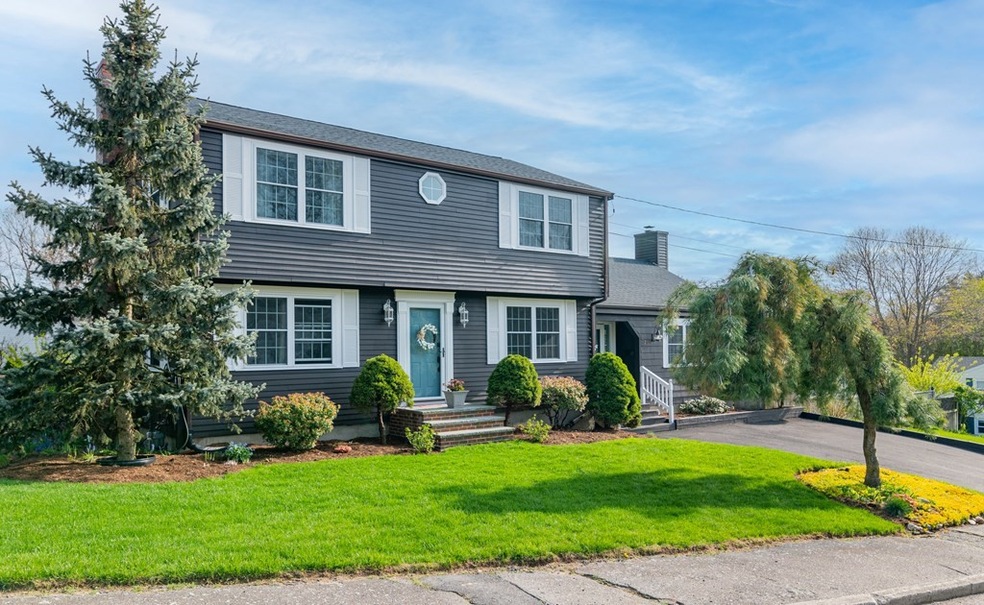 20 Ellis Cir, South Weymouth, MA 02190 - photo 1