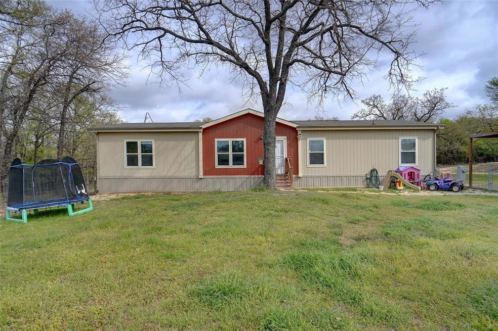 192 Northwoods Ct, Azle, TX 76020 - photo 1