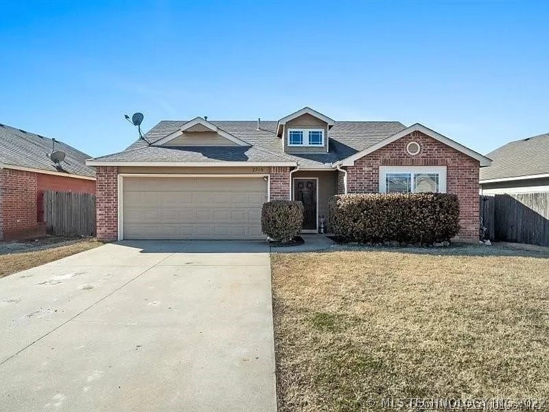 2716 N 22nd St, Broken Arrow, OK 74012 - photo 1