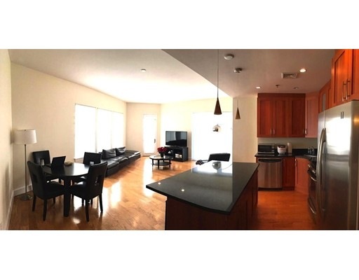 55 Station St unit 3B, Brookline, MA 02445 - photo 1