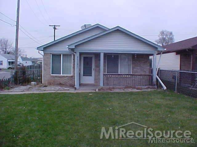 15579 Frazho Rd, Roseville, MI 48066 - photo 1