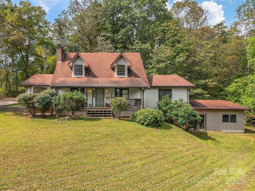 Under Contract $445,900