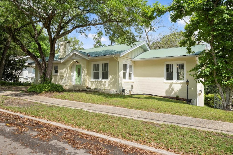 1601 N 5th Ave, Laurel, MS 39440 - photo 1