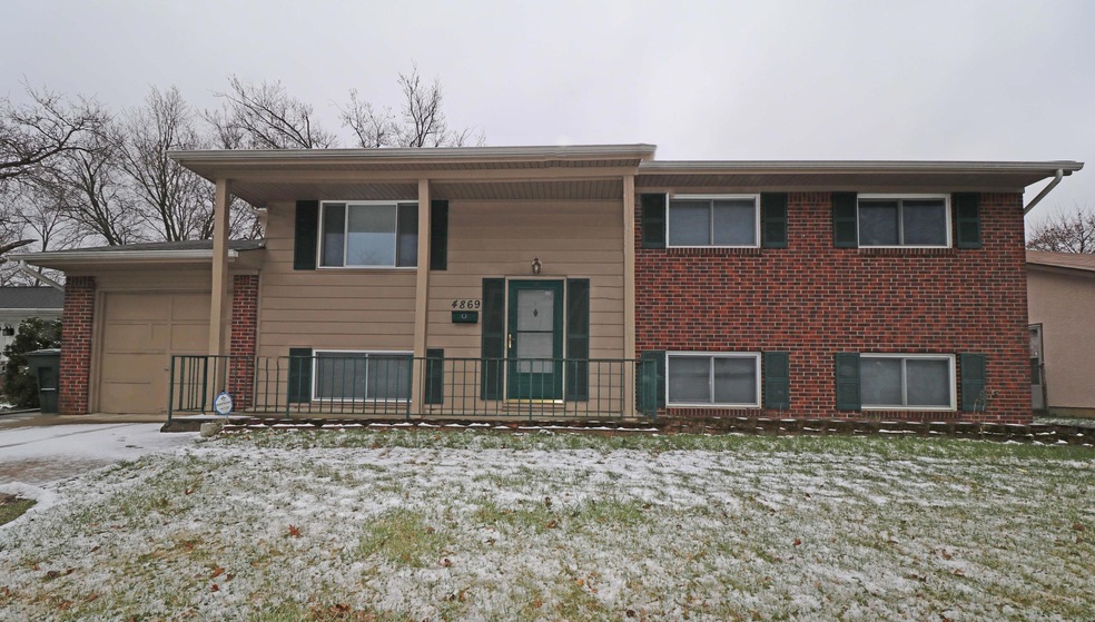 Spacious bi-level with 5 BRs