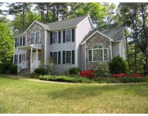 4 Elephant Rock Rd, Seabrook, NH 03874 - photo 1