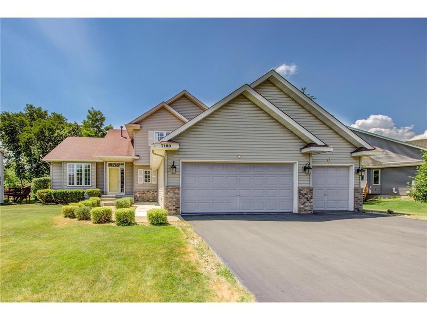 1-web-or-mls-Exterior Front of House