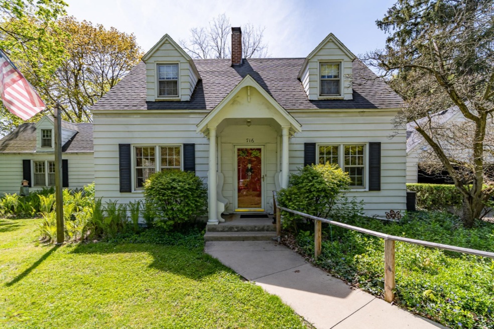 716 South 3rd Street--38