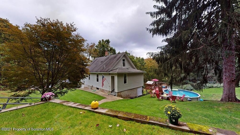 904 Cherry St, Scranton, PA 18505 - photo 1