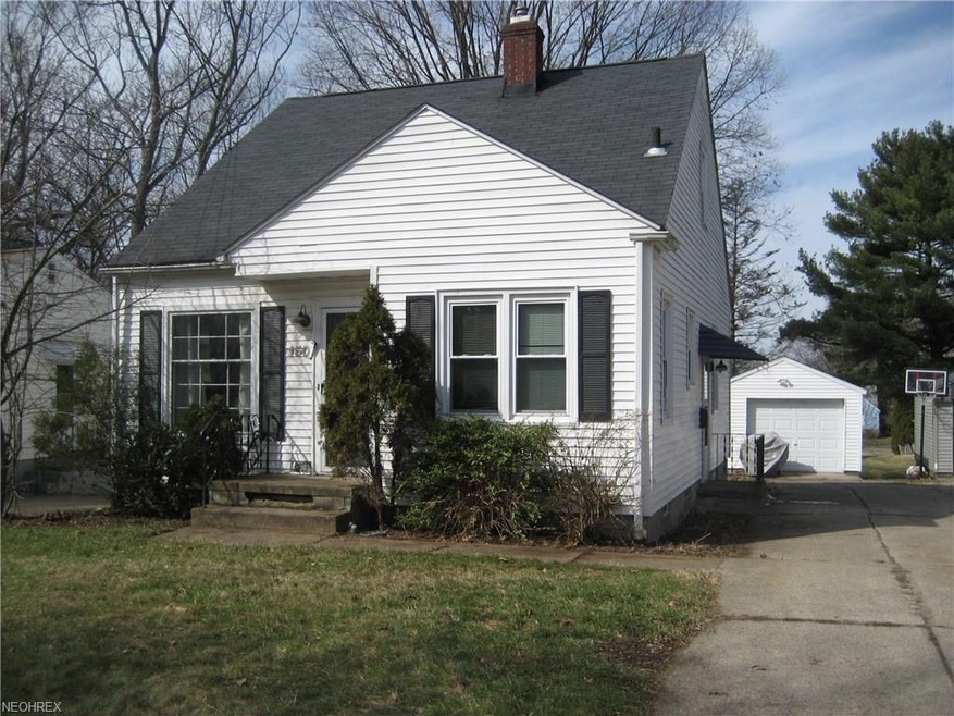 Well maintained cape with one car garage