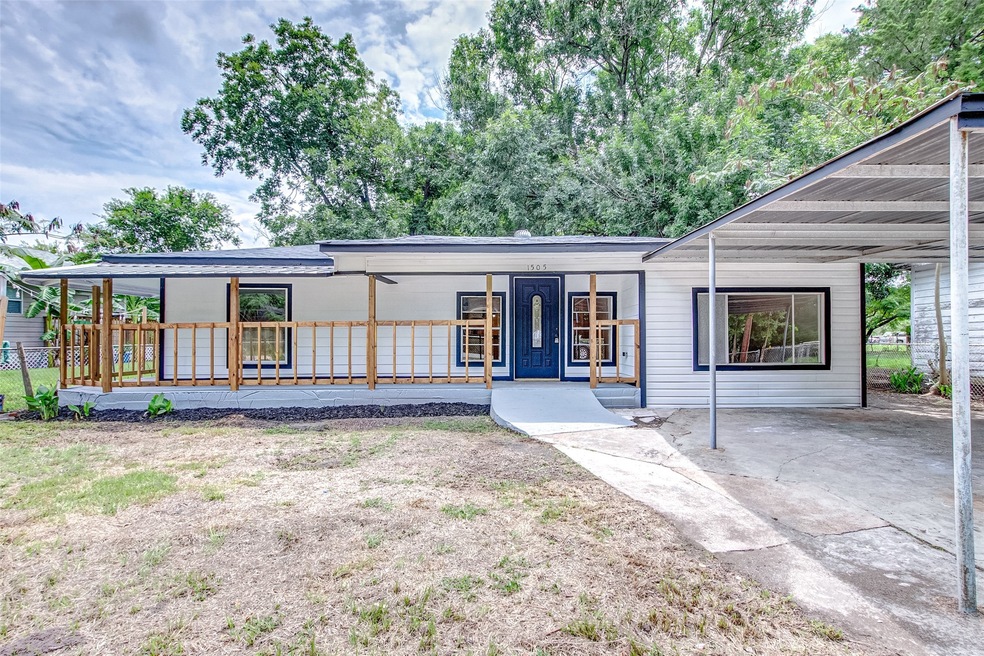 1505 Hattie St, Houston, TX 77088 - photo 1