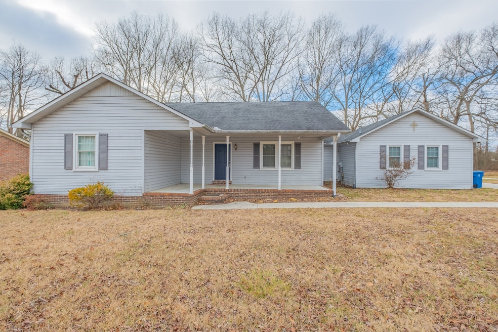 102 Tanglewood Dr, Manchester, TN 37355 - photo 1