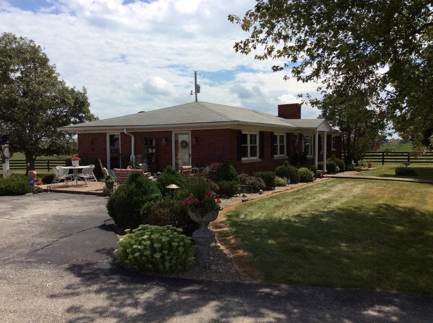 2164 Kirkwood Rd, Salvisa, KY 40372 - photo 1