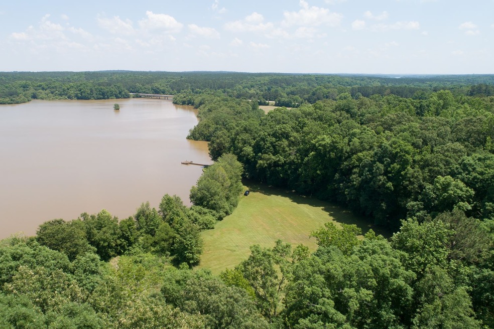 4100 Greensboro Hwy, Madison, GA 30650 - photo 1