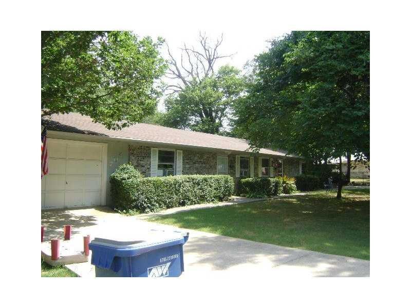 704 NW 11th St unit A, Bentonville, AR 72712 - photo 1