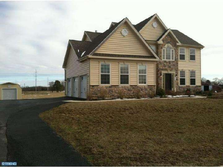 808 Sylvia Way, New Castle, DE 19720 - photo 1