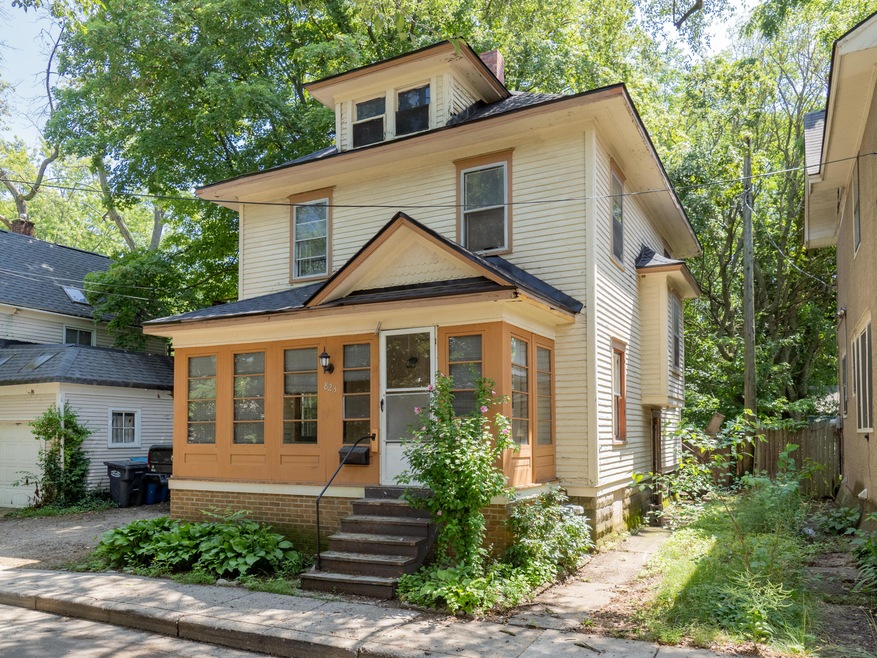 823 Lucas Court-101