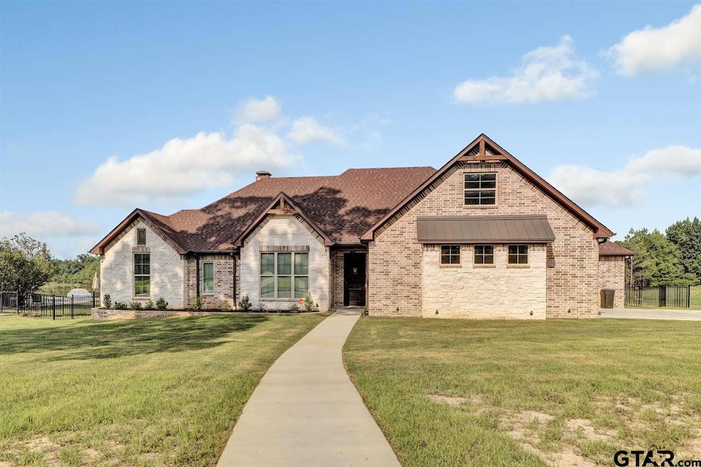 10912 Deer Creek Dr, Tyler, TX 75707 - photo 1