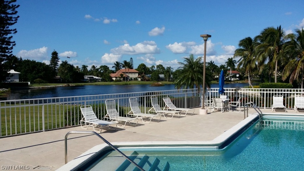 555 Park Shore Dr, Naples, FL 34103 - photo 1