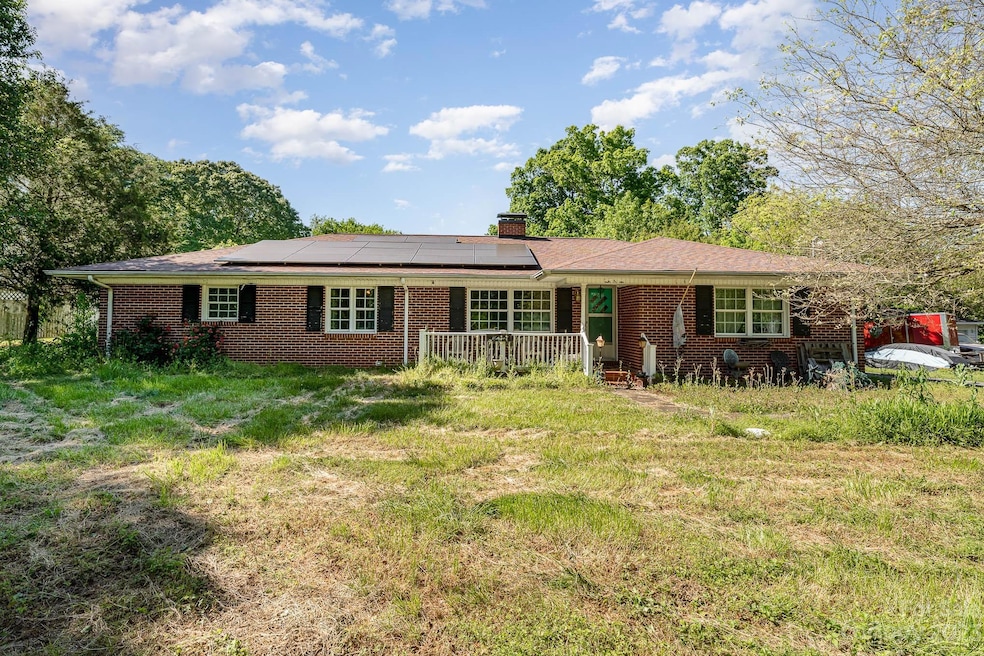 2668 W Old Nc 150 Hwy, Crouse, NC 28033 - photo 1