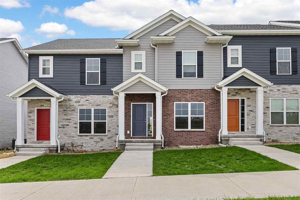 For Sale $289,900 • Co-Listing Agent