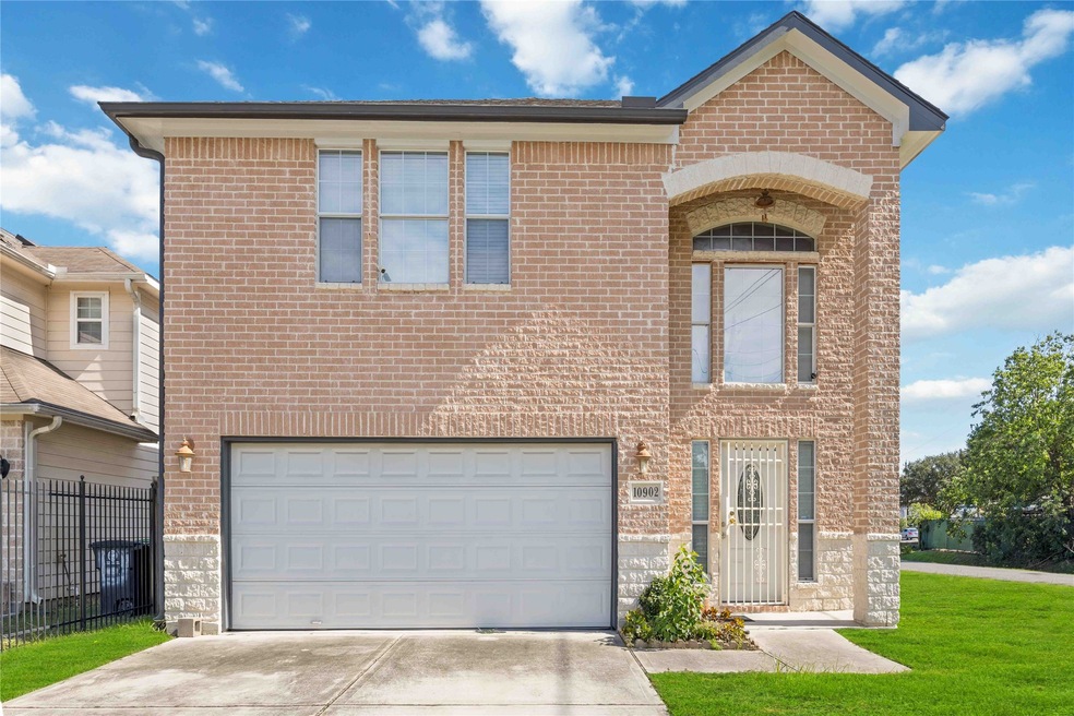 10902 Seneca St, Houston, TX 77016 - photo 1