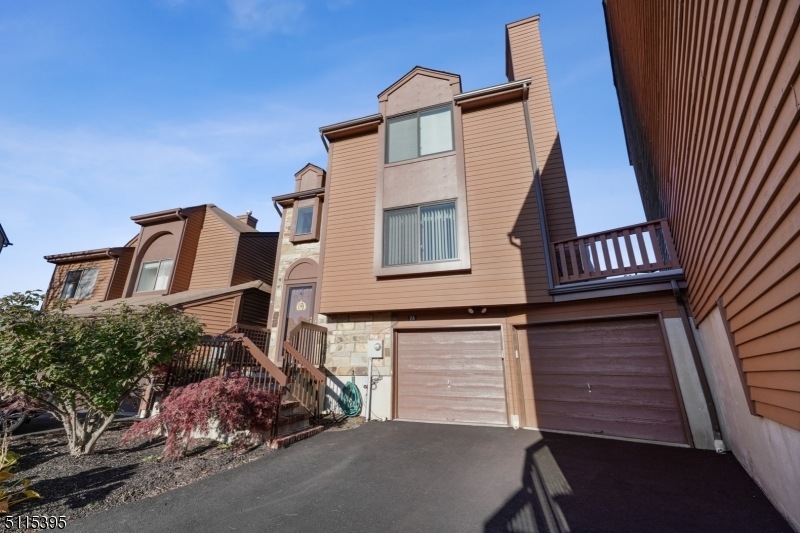 24 Patriot Crossing, Rockaway, NJ 07866 - photo 1